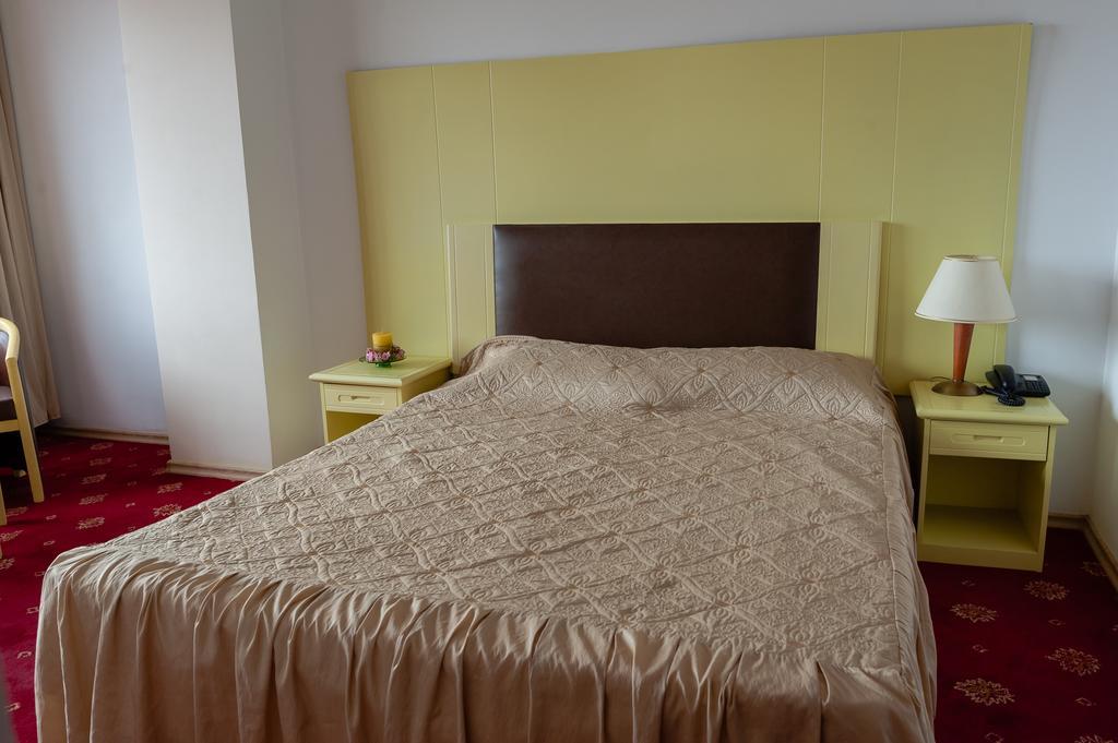 Hotel Gmg Constanţa Esterno foto
